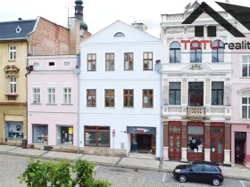 Prodej rodinného domu, Broumov, Mírové náměstí, 500 m2