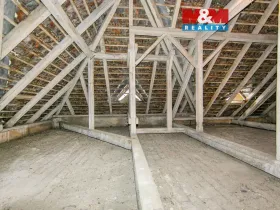 Prodej půdního prostoru, Plzeň - Jižní Předměstí, Němejcova, 124 m2