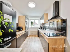 Prodej bytu 2+1, Tábor, Husinecká, 64 m2