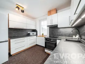 Prodej bytu 3+1, Svoboda nad Úpou, Kostelní, 49 m2