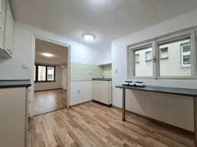 Pronájem bytu 1+1, Dobruška, Šubertovo nám., 28 m2