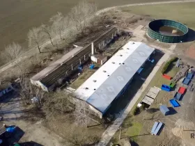 Prodej výrobních prostor, Nosislav, 1980 m2