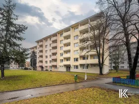Prodej bytu 3+1, Znojmo, Dukelských bojovníků, 72 m2
