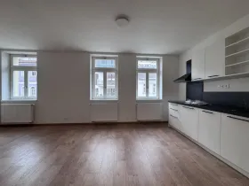 Pronájem bytu 2+kk, Praha - Střešovice, Na Petynce, 44 m2