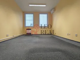 Pronájem kanceláře, Pečky, Chvalovická, 71 m2