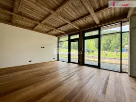 Prodej obchodního prostoru, Harrachov, 45 m2