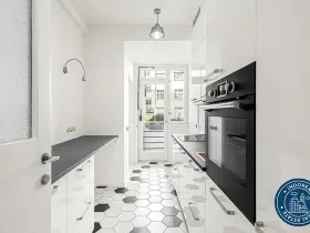 Prodej bytu 3+1, Praha, Soukenická, 99 m2