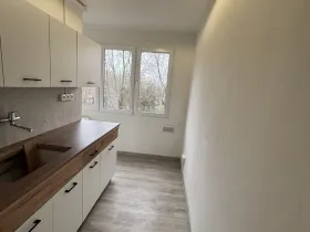 Pronájem bytu 3+1, Pardubice, Kosmonautů, 56 m2