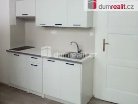 Pronájem bytu 1+kk, Praha - Dejvice, Stavitelská, 25 m2