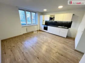 Pronájem bytu 2+kk, Uherské Hradiště, Tř. Maršála Malinovského, 50 m2
