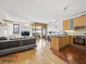 Prodej bytu 3+kk, Hradec Králové, Pouchovská, 84 m2