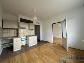 Pronájem bytu 2+kk, Jablonec nad Nisou, Lužická, 35 m2