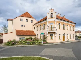 Prodej ubytování, Mělník, Českolipská, 418 m2