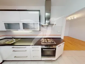 Pronájem bytu 3+1, Plzeň, Pod Vrchem, 66 m2