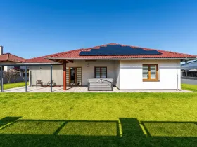 Prodej rodinného domu, Kaplice, Polní, 240 m2