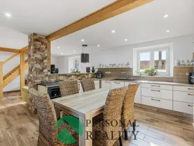 Prodej rodinného domu, Kněževes, Libušina, 180 m2