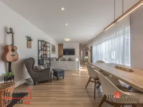 Prodej rodinného domu, Zlonín, U Rybníka, 291 m2