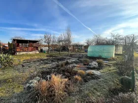 Prodej zahrady, Pardubice - Nové Jesenčany, Máchova, 311 m2