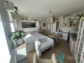 Prodej bytu 1+kk, Ševětín, náměstí Šimona Lomnického, 33 m2