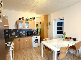 Pronájem bytu 1+1, Cheb, Stavbařů, 37 m2