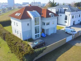 Pronájem vily, Praha - Kunratice, Vídeňská, 350 m2