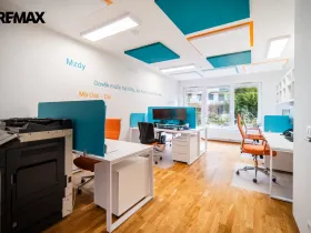 Pronájem kanceláře, Praha - Vysočany, Pechmanových, 91 m2