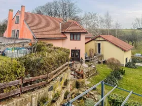 Prodej činžovního domu, Červené Pečky, Dobešovice, 617 m2