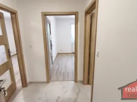 Prodej bytu 2+kk, Nupaky, Nupacká, 38 m2
