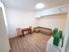 Pronájem bytu 1+kk, Praha - Vysočany, U vinných sklepů, 28 m2
