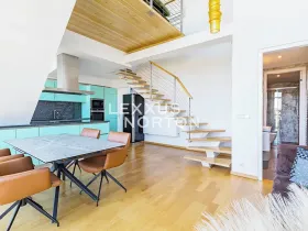 Prodej atypického bytu, Praha - Smíchov, Kobrova, 134 m2