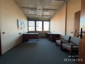 Pronájem kanceláře, Hradec Králové, Ječná, 18 m2