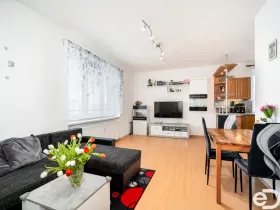 Prodej bytu 3+kk, Břeclav, Hájová, 68 m2