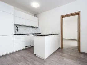 Prodej bytu 2+kk, Praha - Hlubočepy, Ke Smíchovu, 47 m2