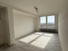 Pronájem bytu 2+1, Opava, Edvarda Beneše, 59 m2