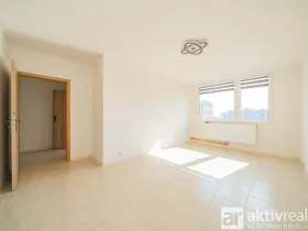 Prodej bytu 2+kk, Praha - Bohnice, Poznaňská, 45 m2