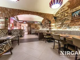 Pronájem restaurace, Praha - Vinohrady, Balbínova, 198 m2
