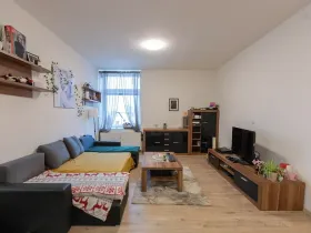 Pronájem bytu 2+kk, Dobřichov, 55 m2