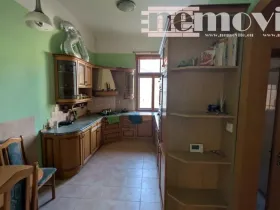 Pronájem bytu 3+1, Hradec Králové, Československé armády, 82 m2