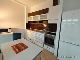 Pronájem bytu 1+kk, Praha - Libeň, Českomoravská, 42 m2