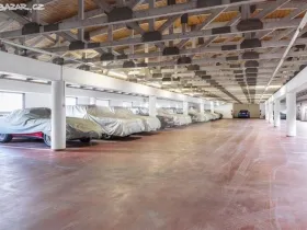 Pronájem garážového stání, Praha, Pešlova, 14 m2
