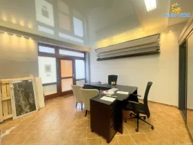 Pronájem obchodního prostoru, Jesenice, Budějovická, 95 m2