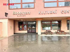 Pronájem restaurace, Praha - Lhotka, Novodvorská, 412 m2