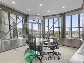 Pronájem kanceláře, Praha, Jiráskovo náměstí, 24 m2