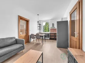 Pronájem bytu 2+kk, Hradec Králové, Pražská třída, 53 m2