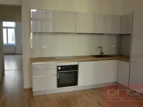 Pronájem bytu 2+kk, Praha - Karlín, Křižíkova, 63 m2