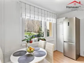 Prodej bytu 3+1, Mojžíř, Jindřicha Plachty, 81 m2