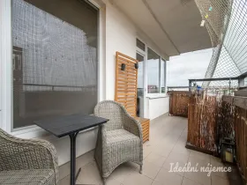 Pronájem bytu 3+kk, Praha - Vysočany, Pod Harfou, 71 m2