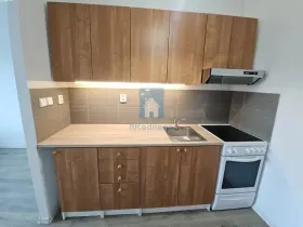 Pronájem bytu 2+kk, Praha, Letovská, 45 m2