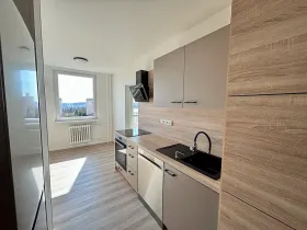 Pronájem bytu 3+1, Praha - Troja, Krynická, 72 m2