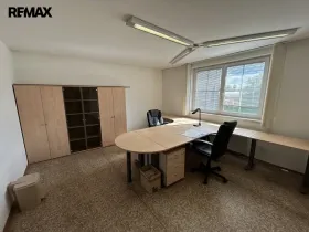 Pronájem kanceláře, Hradec Králové - Slezské Předměstí, Vážní, 62 m2